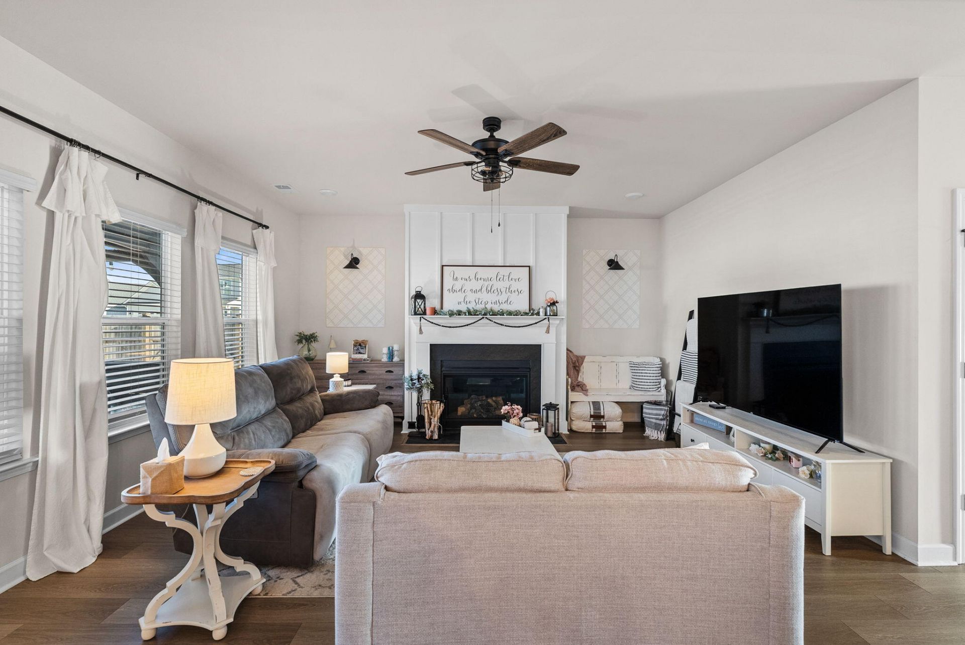 100 Lucca Drive Photo 12