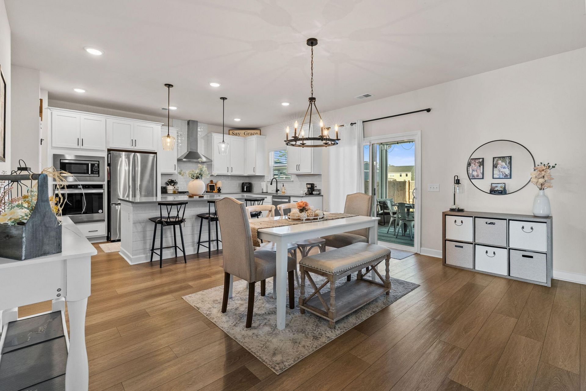 100 Lucca Drive Photo 16