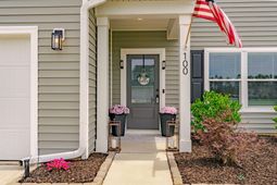 100 Lucca Drive photo 4