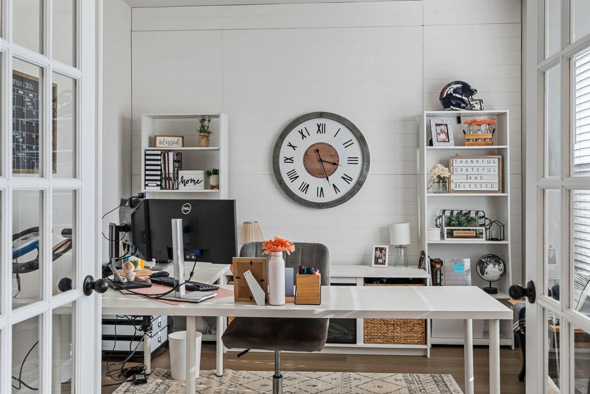 100 Lucca Drive Photo 9