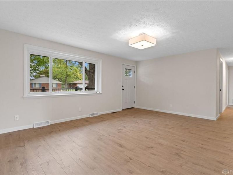 4855 Arrowhead Drive, Kettering, OH 45440 Photo 10