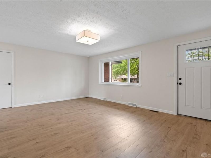 4855 Arrowhead Drive, Kettering, OH 45440 Photo 9