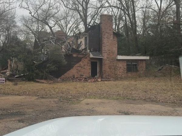 591 Woodland Hills Place, Jackson, MS 39216