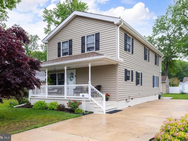 44 S MARKET STREET, GIBBSTOWN, NJ 08027