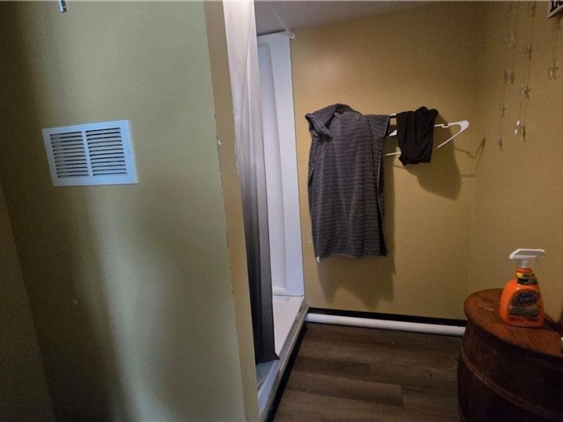 855 E College Street , Alliance, OH 44601 Photo 13