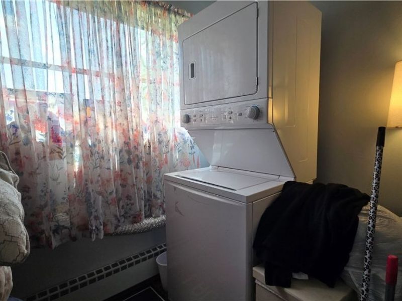 855 E College Street , Alliance, OH 44601 Photo 20