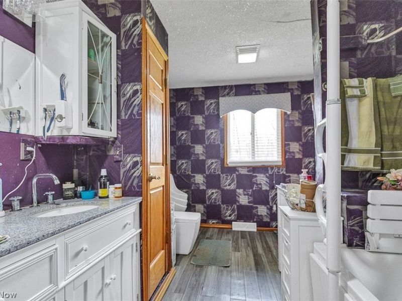 6012 S Perkins Road , Bedford Heights, OH 44146 Photo 16