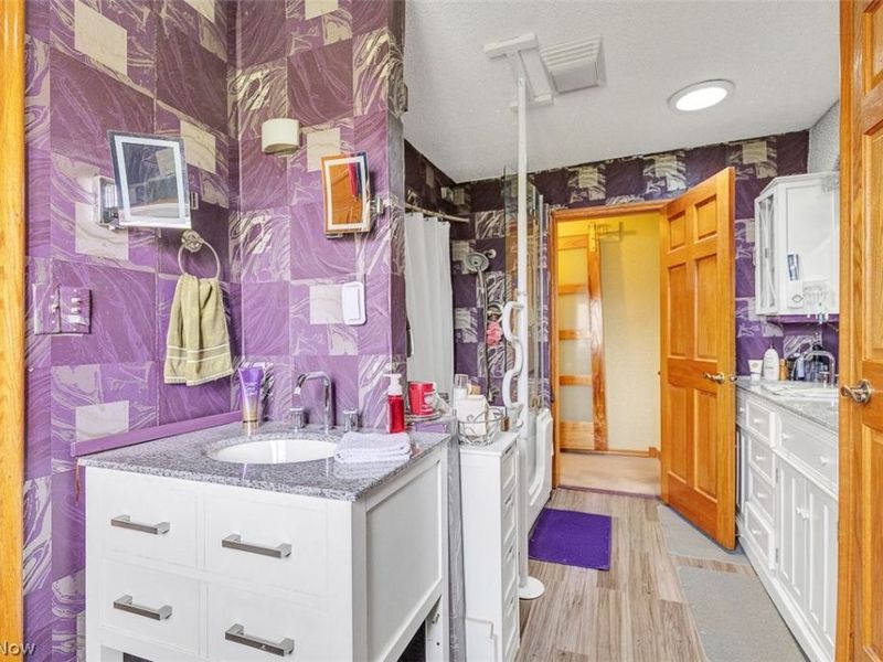 6012 S Perkins Road , Bedford Heights, OH 44146 Photo 17