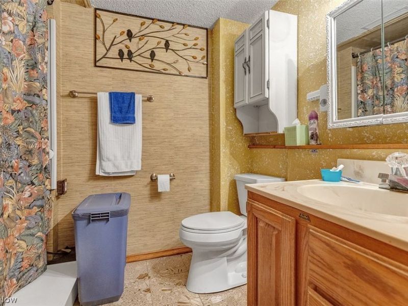 6012 S Perkins Road , Bedford Heights, OH 44146 Photo 19