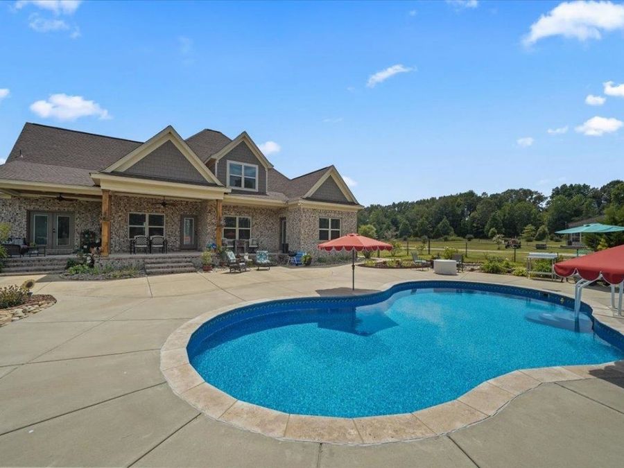 Property Image 37