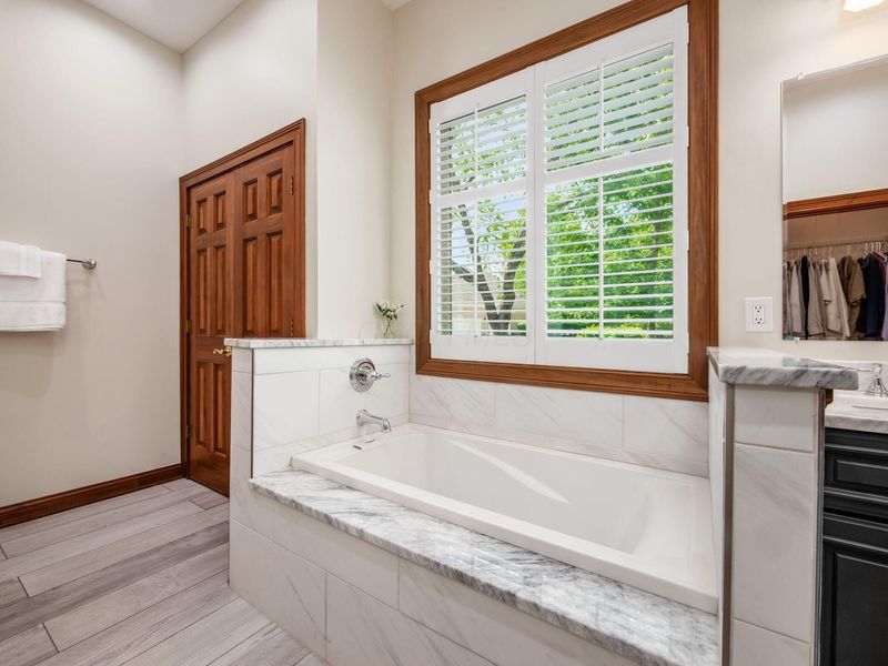 3818 Riverwatch Lane, Columbus, OH 43221 Photo 29