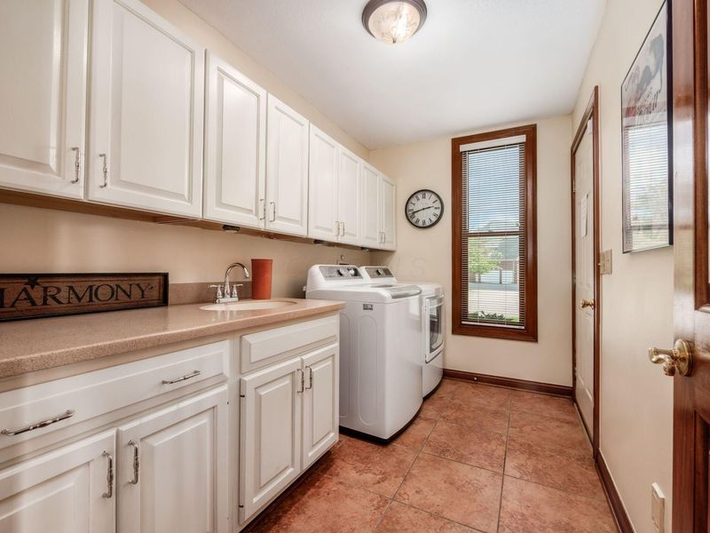3818 Riverwatch Lane, Columbus, OH 43221 Photo 31