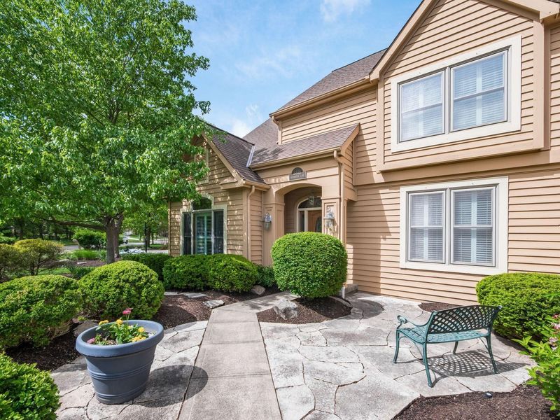 3818 Riverwatch Lane, Columbus, OH 43221 Photo 4