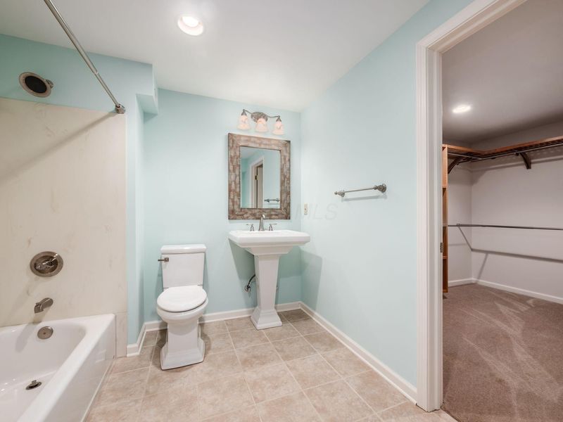 3818 Riverwatch Lane, Columbus, OH 43221 Photo 46