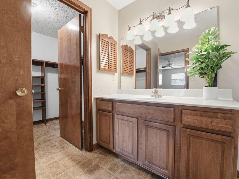 434 Tresham Road, Columbus, OH 43230 Photo 32