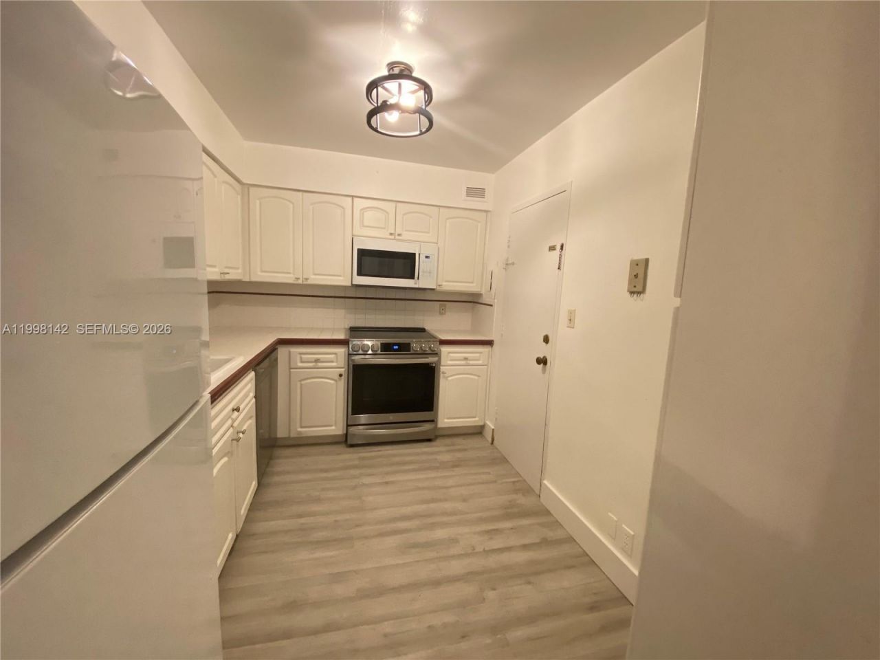 9225 Collins Ave , Unit 706, Surfside, FL 33154 Photo