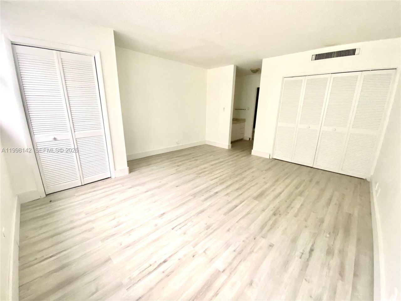 9225 Collins Ave , Unit 706, Surfside, FL 33154 Photo