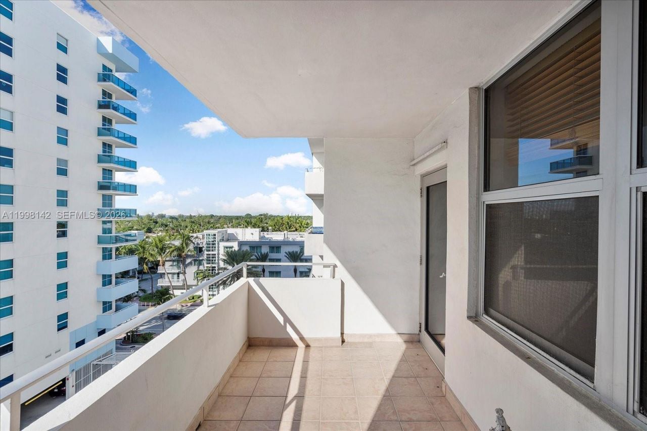 9225 Collins Ave , Unit 706, Surfside, FL 33154 Photo