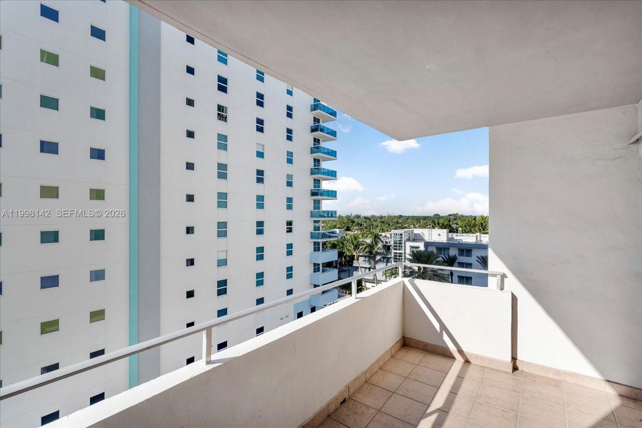 9225 Collins Ave , Unit 706, Surfside, FL 33154 Photo