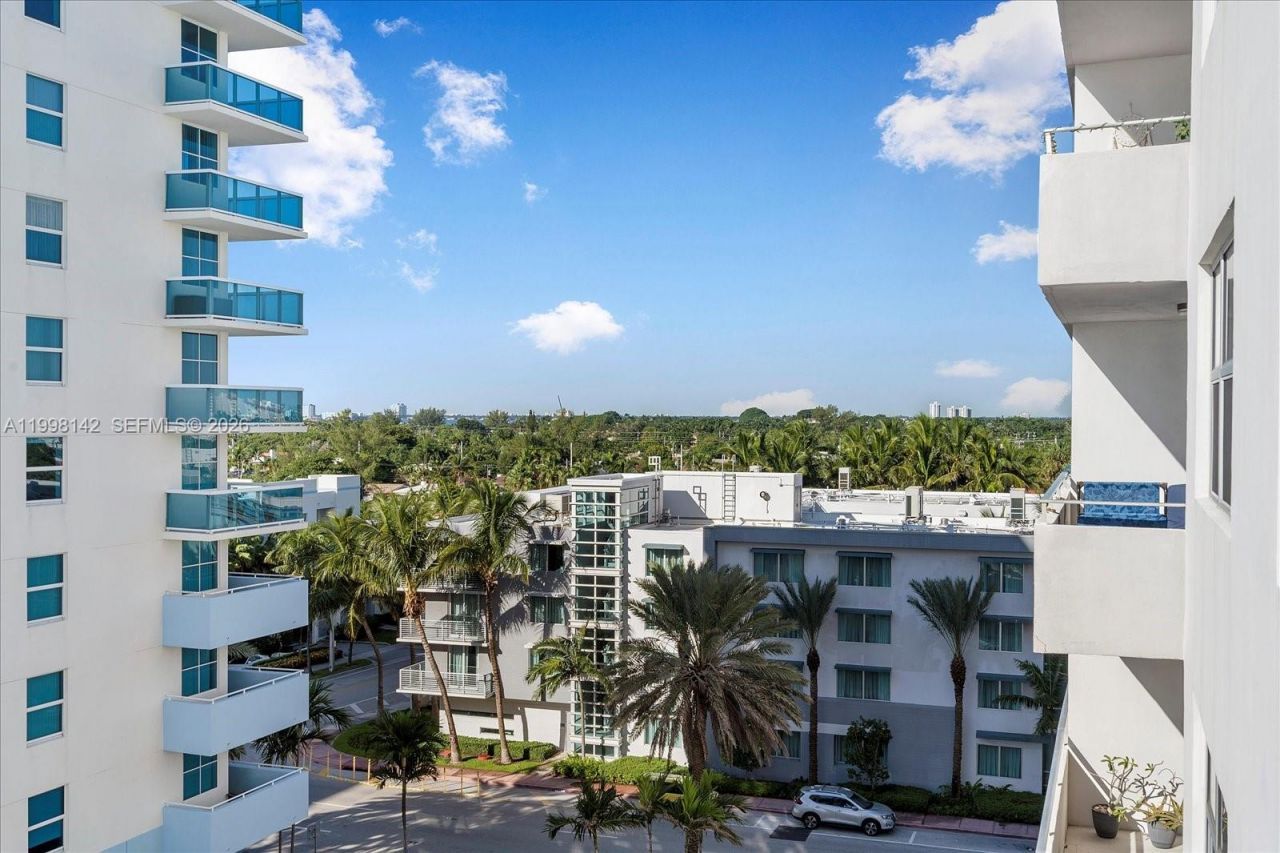 9225 Collins Ave , Unit 706, Surfside, FL 33154 Photo