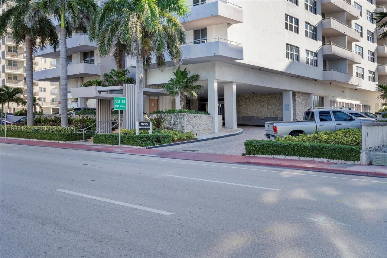 9225 Collins Ave , Unit 706, Surfside, FL 33154 Photo