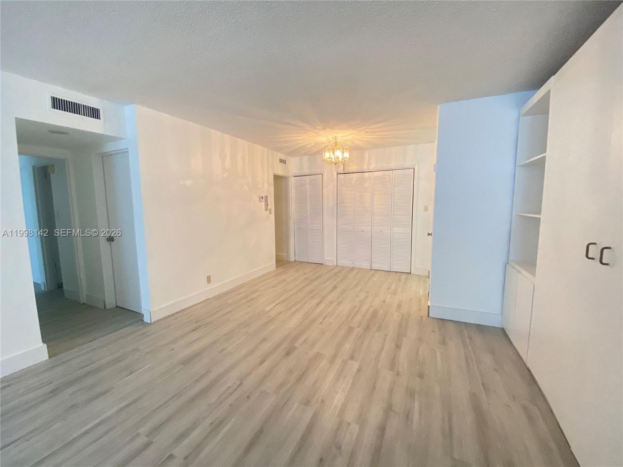 9225 Collins Ave , Unit 706, Surfside, FL 33154 Photo