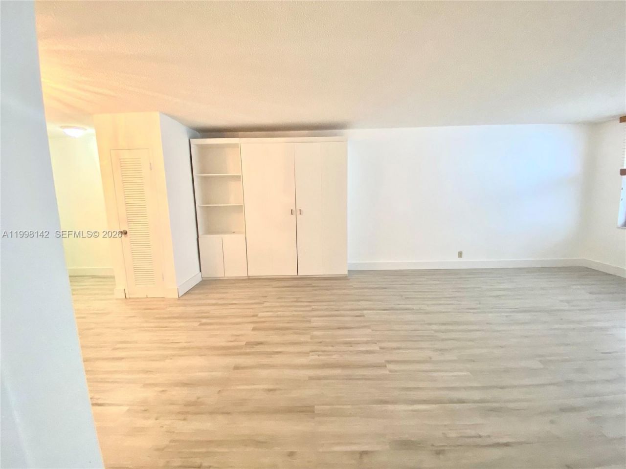 9225 Collins Ave , Unit 706, Surfside, FL 33154 Photo