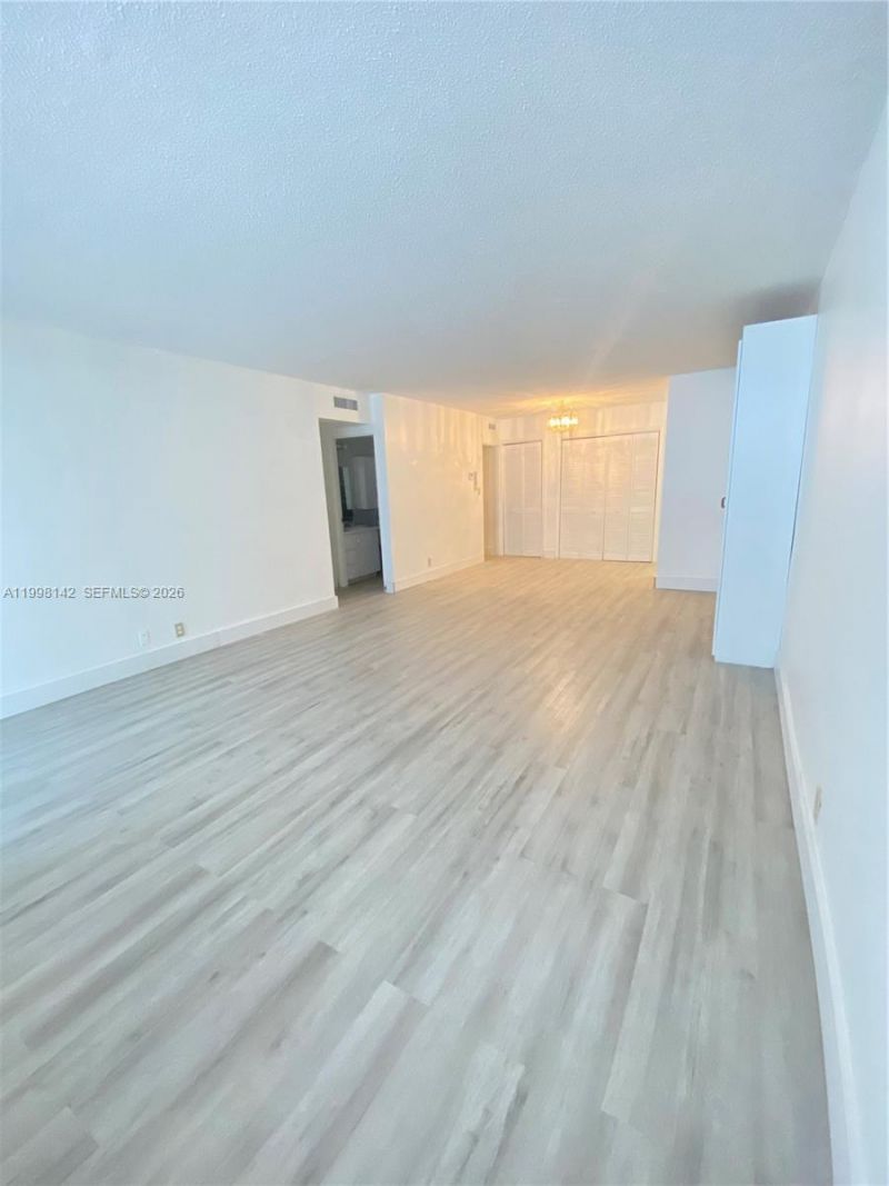 9225 Collins Ave , Unit 706, Surfside, FL 33154 Photo