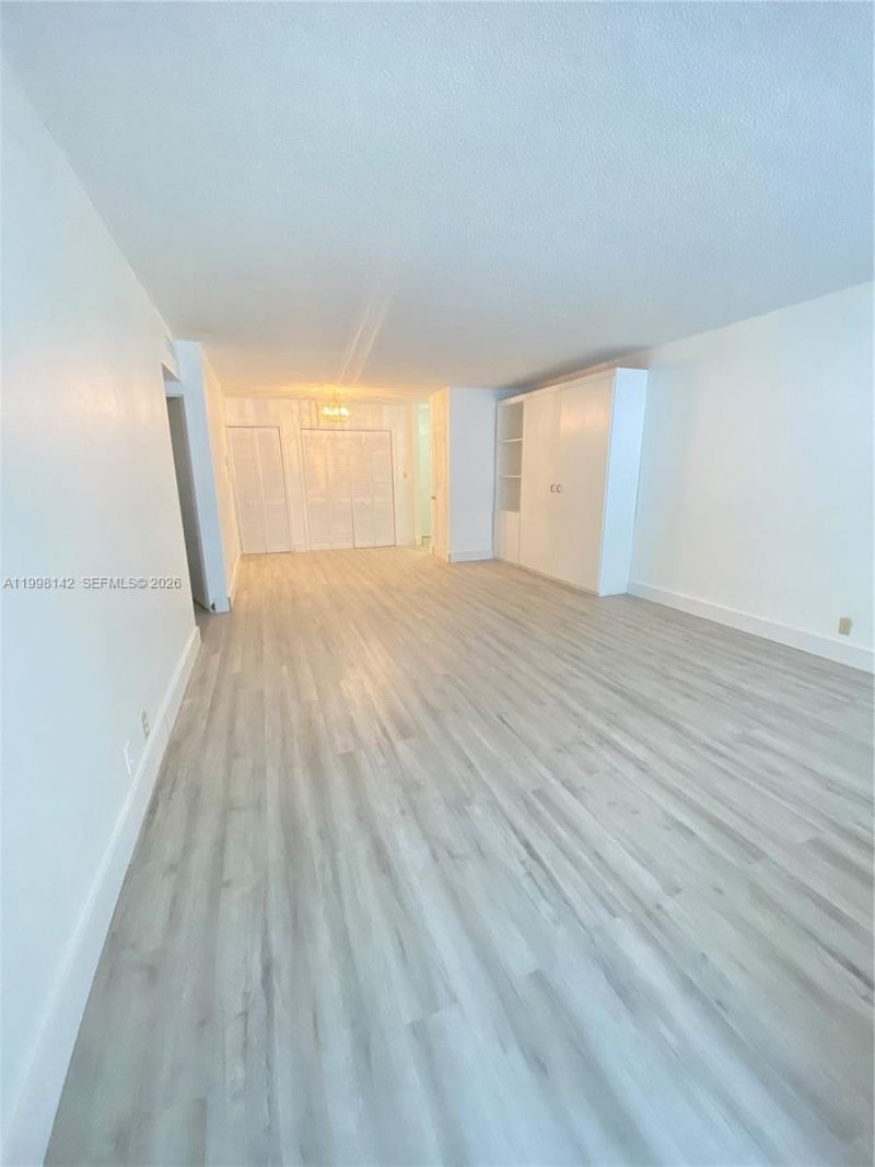 9225 Collins Ave , Unit 706, Surfside, FL 33154 Photo