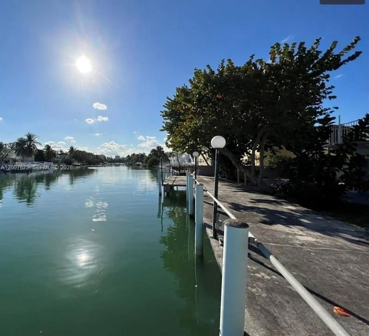 110 S Shore Dr , Unit 5B, Miami Beach, FL 33141 Photo