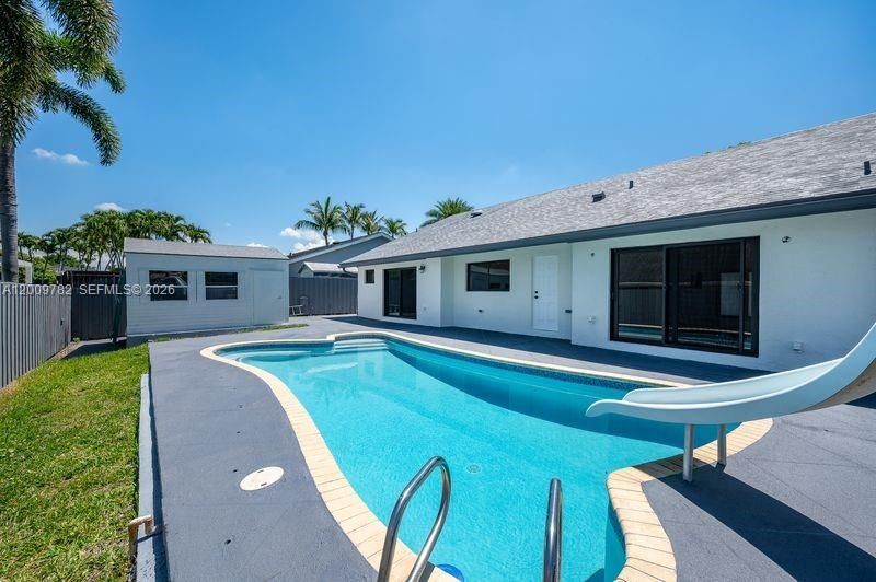 9220 SW 100th Ave Rd , Miami, FL 33176 Photo