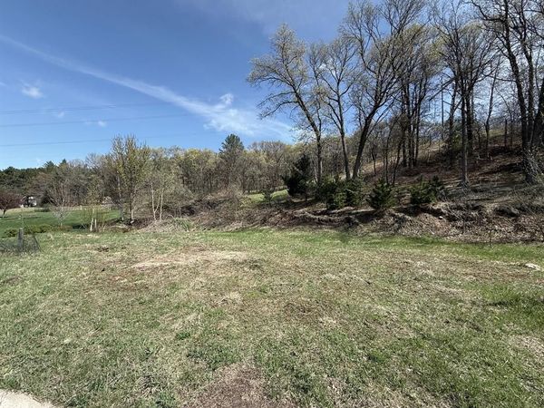 2247 Camden Court, Eau Claire, WI 54703