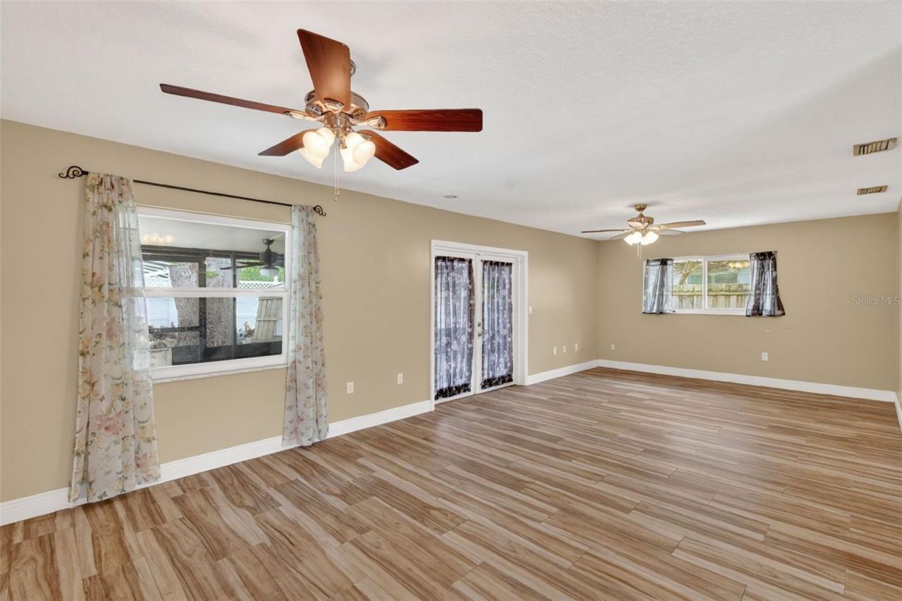 3217 Lake Anderson Avenue, Orlando, FL 32812 Photo