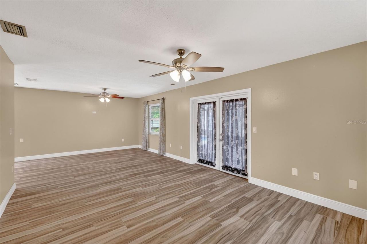 3217 Lake Anderson Avenue, Orlando, FL 32812 Photo