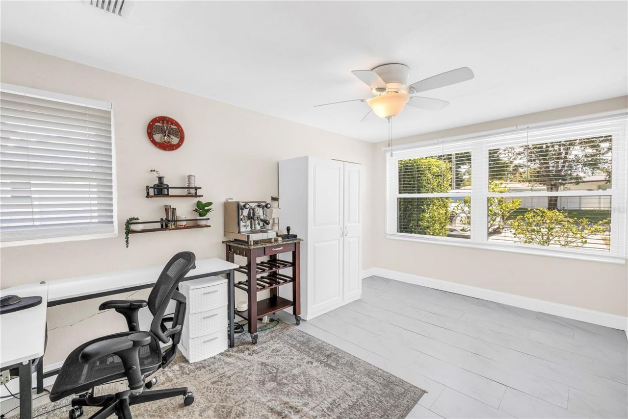4039 Alberca Way S, Saint Petersburg, FL 33712 Photo