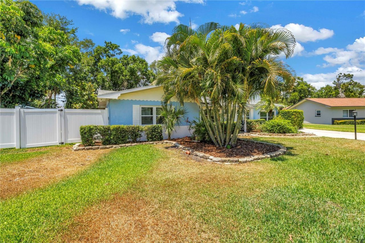 4039 Alberca Way S, Saint Petersburg, FL 33712 Photo