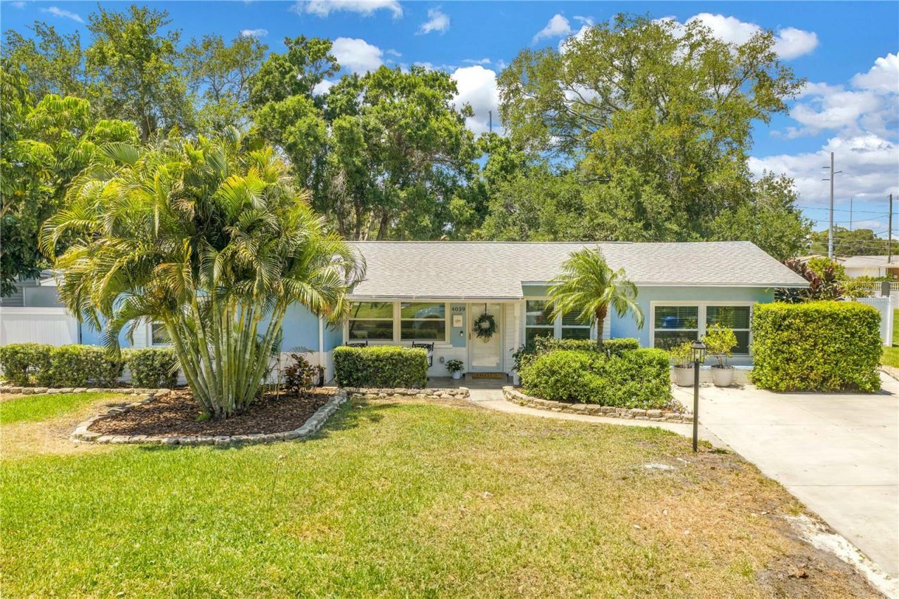 4039 Alberca Way S, Saint Petersburg, FL 33712 Photo