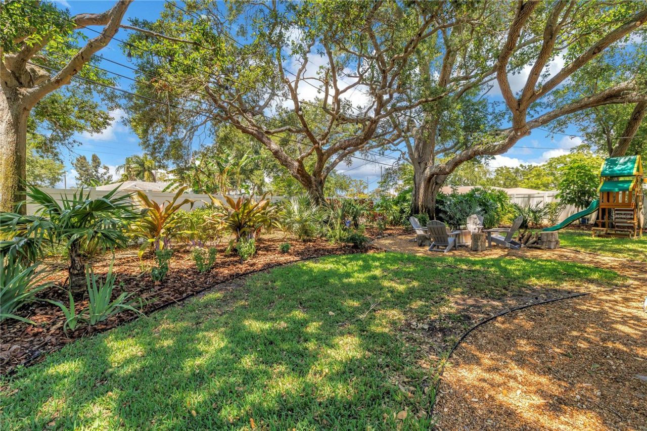 4039 Alberca Way S, Saint Petersburg, FL 33712 Photo