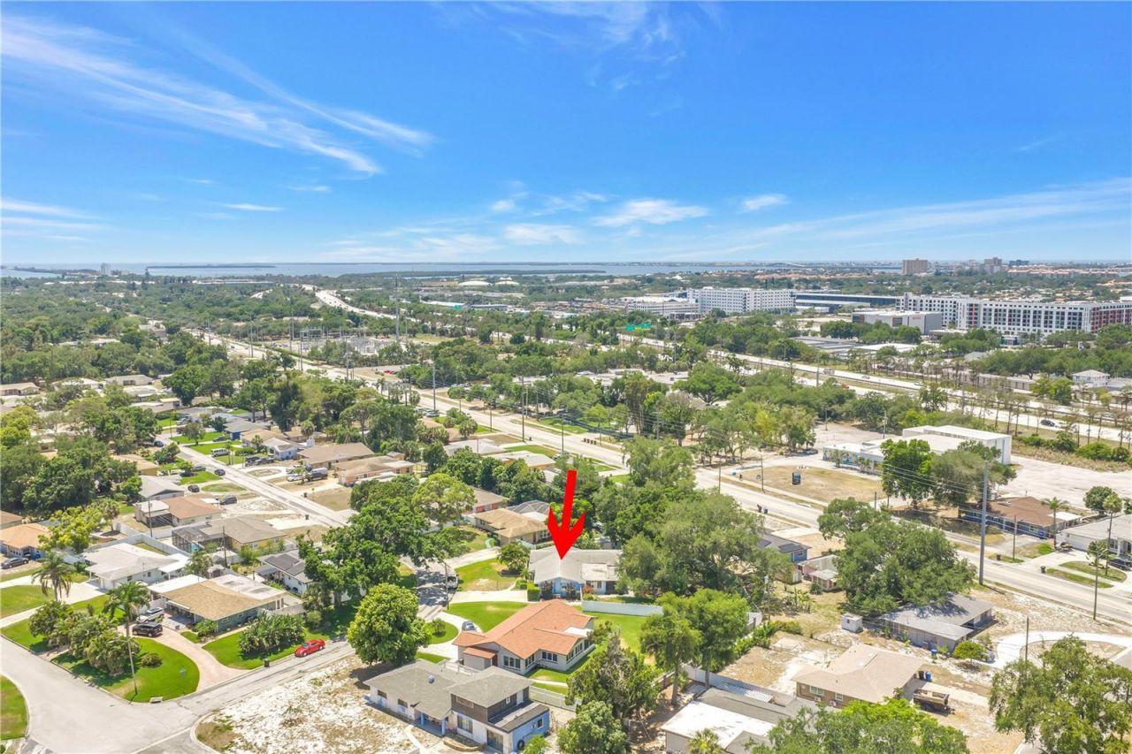 4039 Alberca Way S, Saint Petersburg, FL 33712 Photo