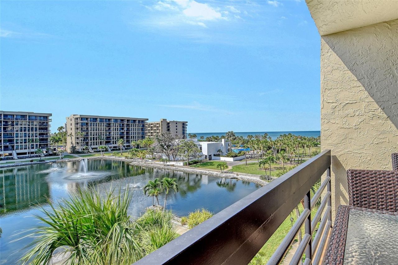 1115 Gulf Of Mexico Drive, Unit 304, Longboat Key, FL 34228 Photo