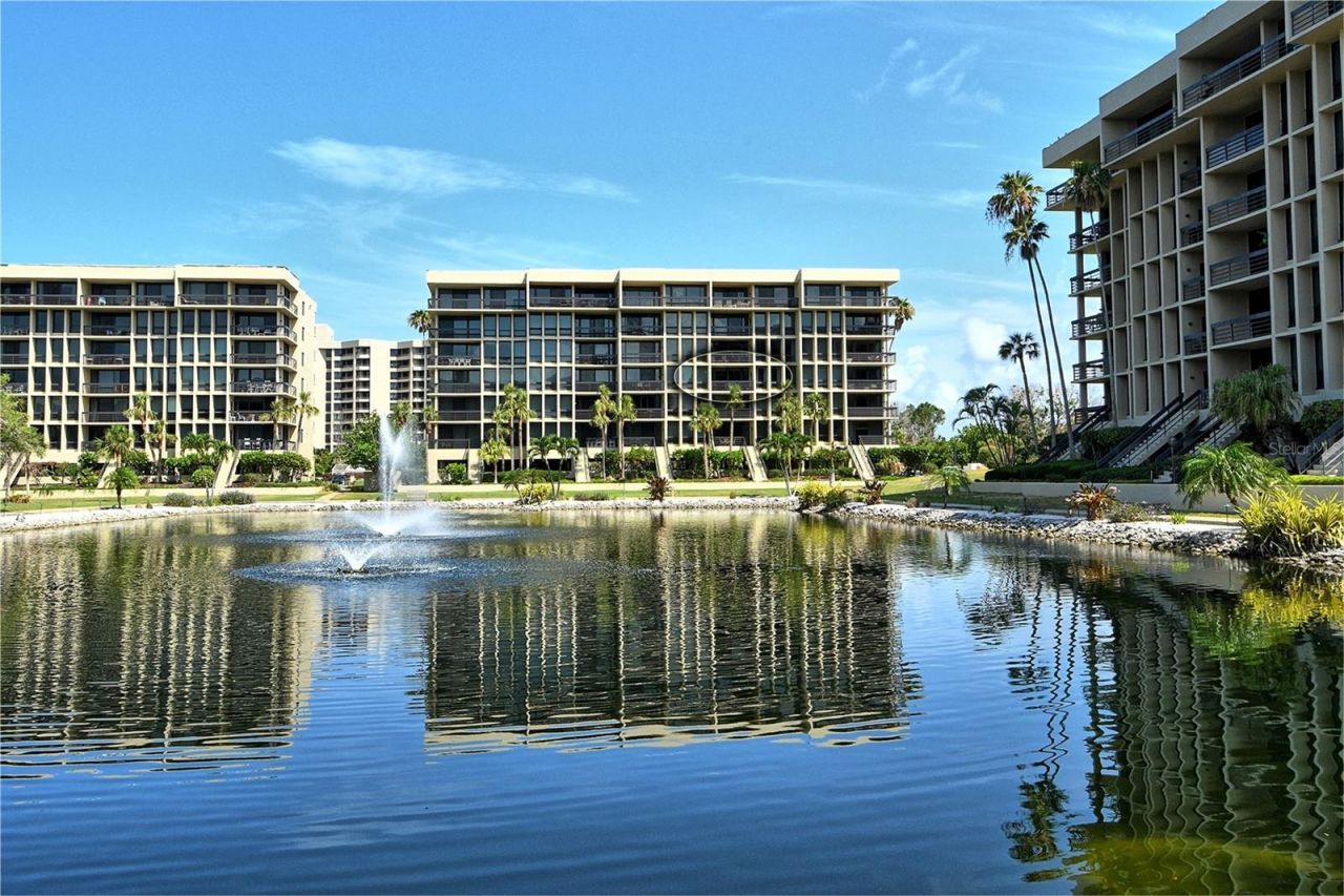 1115 Gulf Of Mexico Drive, Unit 304, Longboat Key, FL 34228 Photo