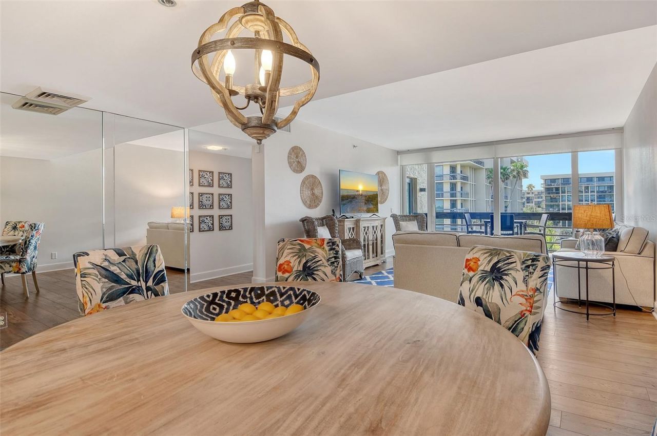 1115 Gulf Of Mexico Drive, Unit 304, Longboat Key, FL 34228 Photo