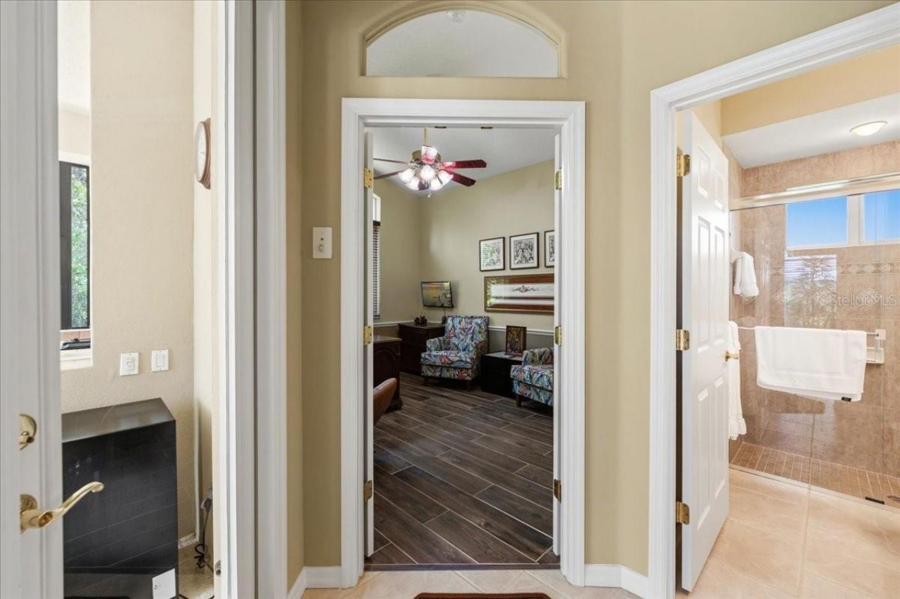 6914 Treymore Court, Sarasota, FL 34243 Photo