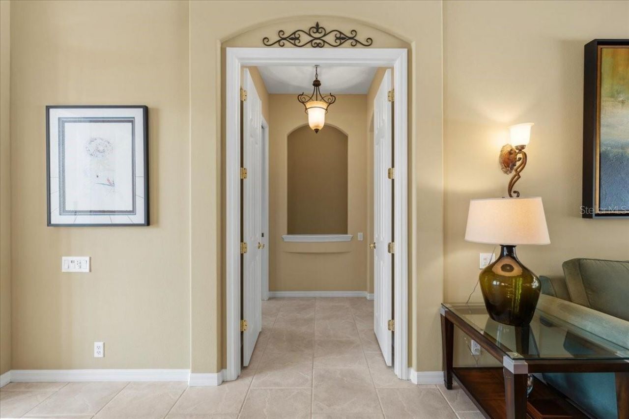 6914 Treymore Court, Sarasota, FL 34243 Photo