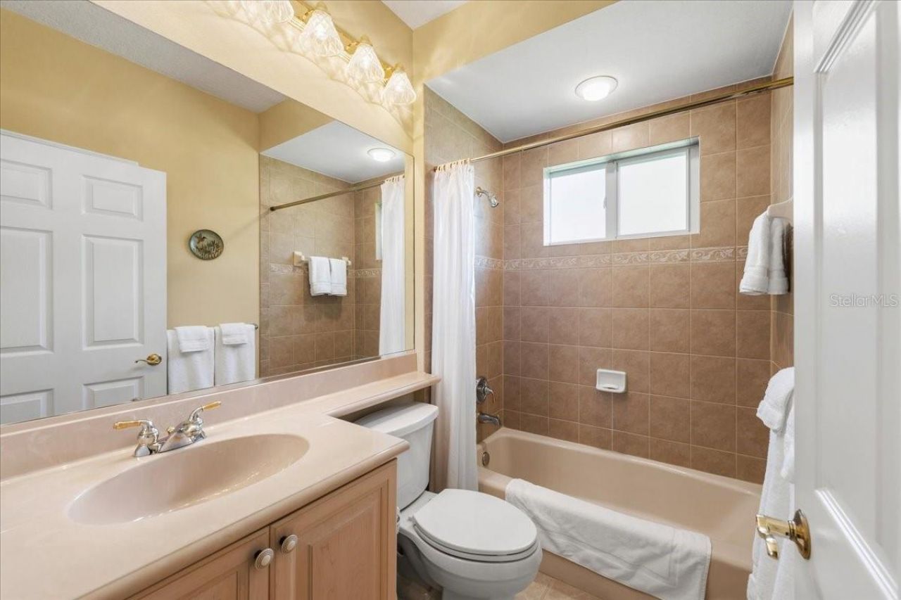 6914 Treymore Court, Sarasota, FL 34243 Photo
