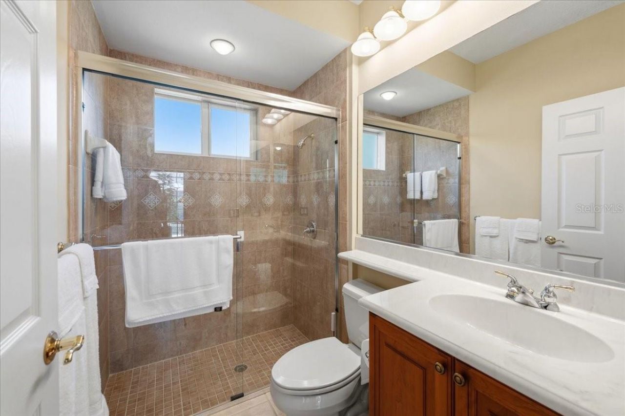 6914 Treymore Court, Sarasota, FL 34243 Photo