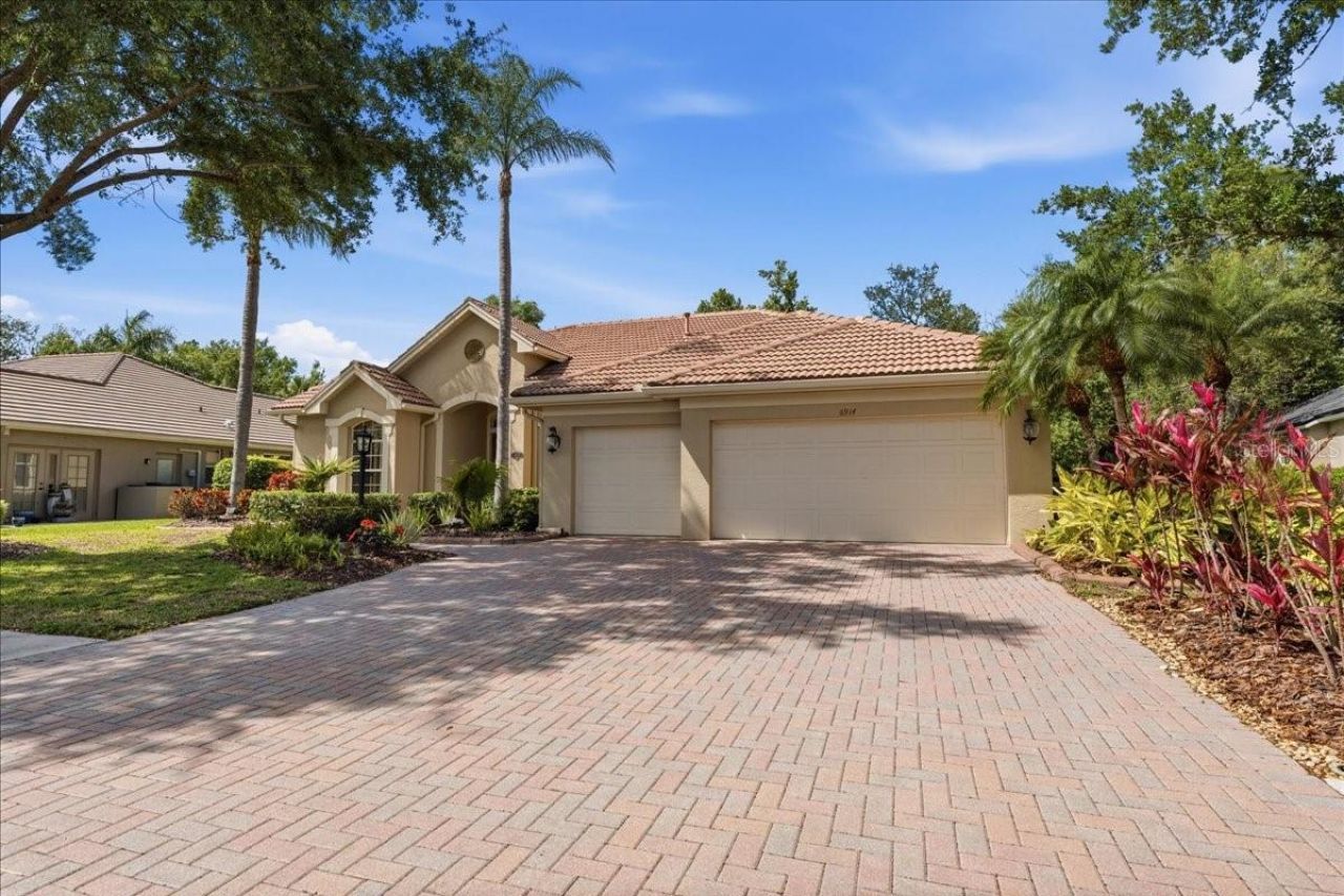 6914 Treymore Court, Sarasota, FL 34243 Photo