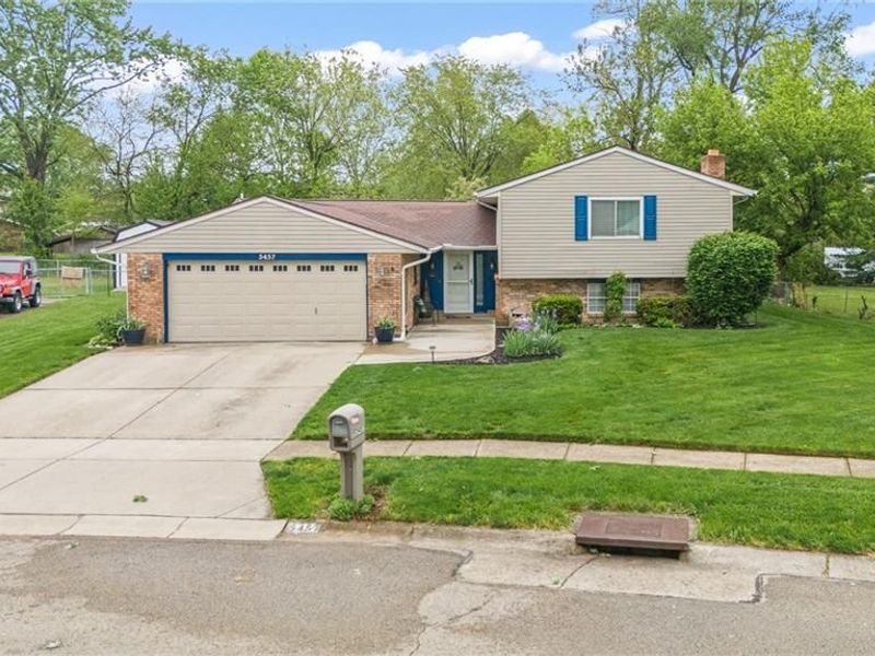 5457 Woodgate Drive, Dayton, OH 45424 Photo 2