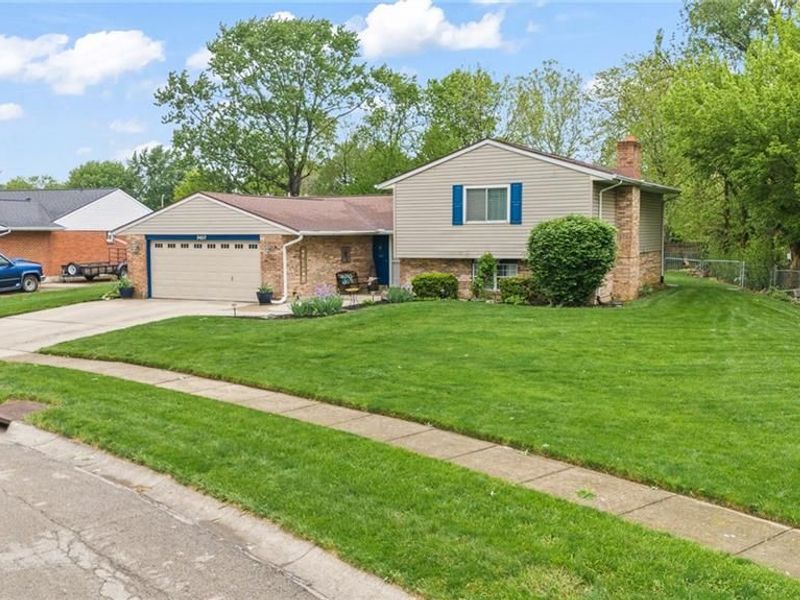 5457 Woodgate Drive, Dayton, OH 45424 Photo 3