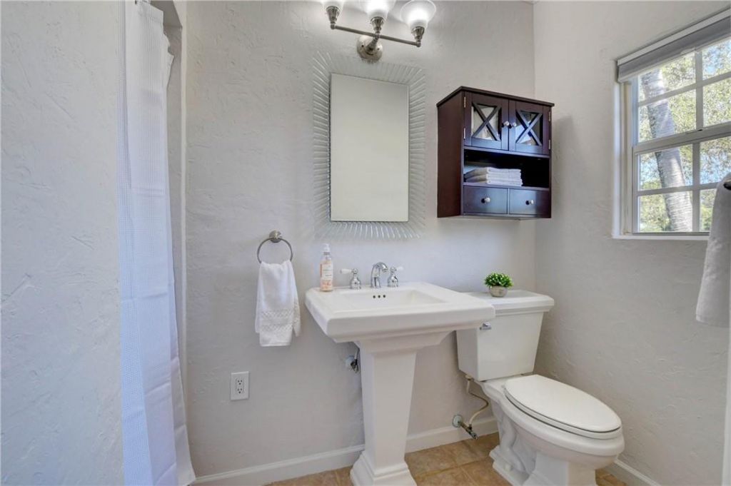 302 NW 11th Street, Delray Beach, FL 33444 Photo